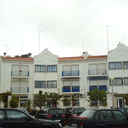 Apartamento Com Garagem E Vista De Mar *